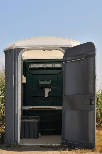 Best Porta potty delivery and setup  in Clay Center, KS